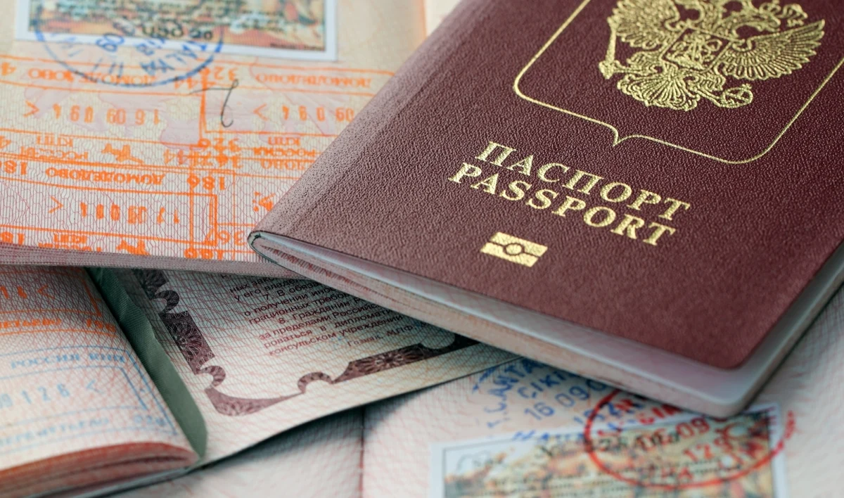 ​Dziś wchodzą w życie kolejne ograniczenia wjazdu do Polski dla Rosjan. Problemy będą mieli obywatele tego kraju, którzy próbują dostać się do naszego państwa samolotem lub statkiem.