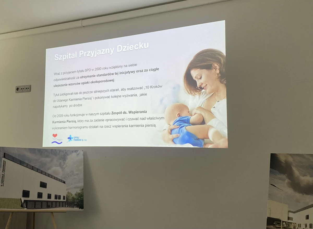 Szpital Specjalistyczny im. F. Ceynowy w Wejherowie otrzymał tytuł „Szpitala Przyjaznego Dziecku”, przyznany przez Komitet Upowszechniania Karmienia Piersią.
Placówka w 2000 roku po raz pierwszy przeszła pozytywną ocenę w zakresie spełnienia kryteriów Szpitala Przyjaznego Dziecku i poprawności realizacji programu „Dziesięć Kroków do Udanego Karmienia Piersią”. Kolejne reoceny otrzymała w 2009 i 2015 roku. Obecnie otrzymała certyfikat po raz czwarty.