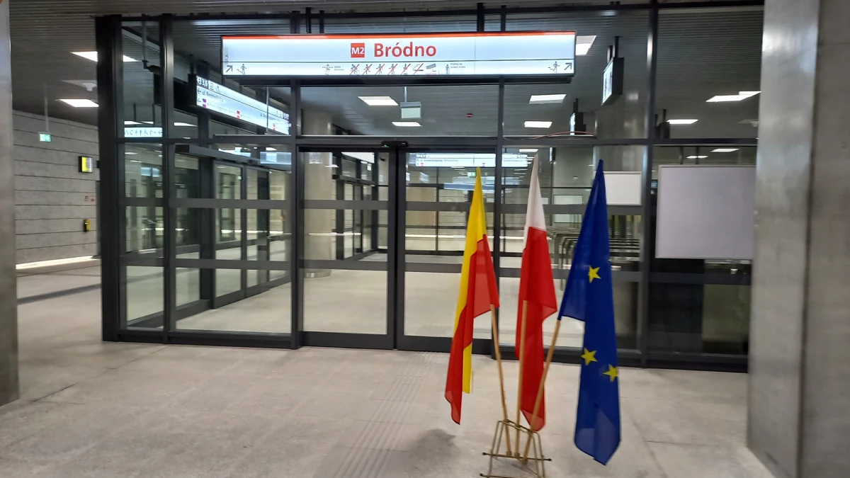 To już pewne. Jutro o godz. 13.30 otwarte zostaną nowe stacje II linii metra - Zacisze, Kondratowicza, Bródno. W pierwszym przejeździe weźmie udział prezydent stolicy Rafał Trzaskowski.