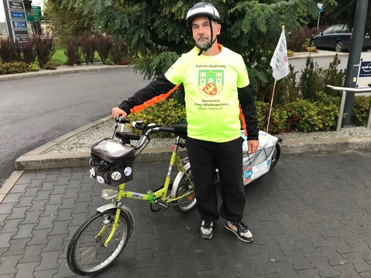 Niezwykła wyprawa mieszkańca Środy Wielkopolskiej. Sławomir Bednarek ruszył ze swojego miasta na składaku i planuje w 14 dni przejechać 800 kilometrów. Chce w ten sposób pomóc siedmioletniej córce swoich znajomych, którzy mieli wypadek samochodowy. Nasz reporter spotkał się z nim, kiedy przejeżdżał przez Dolny Śląsk.