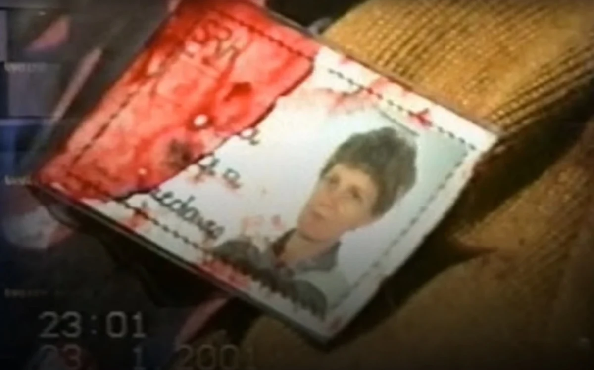 Kolejny sukces krakowskiego zespołu śledczych z Archiwum X. Policjanci rozwiązali sprawę zabójstwa sprzed 21 lat. Ustalono sprawcę brutalnego morderstwa Teresy Kosman, pracownicy sklepu w Niedomicach koło małopolskiego Tarnowa.