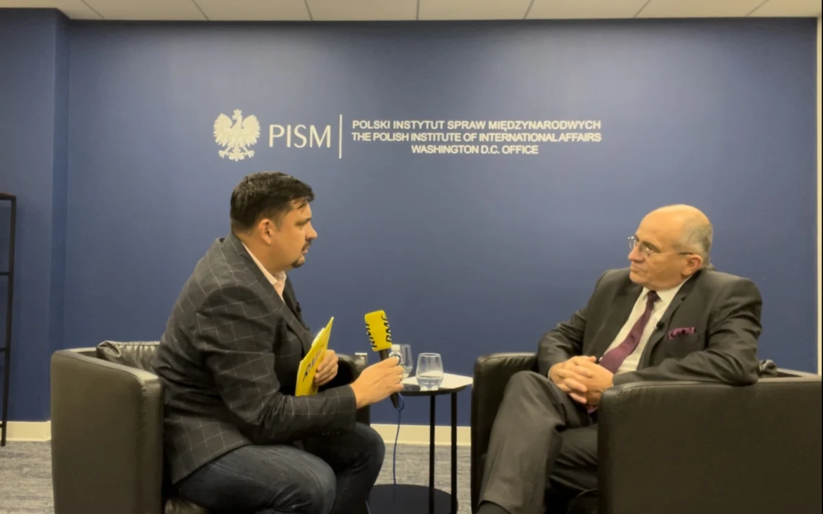 "Świat stanowczo - w porozumieniu z USA - odpowie na ewentualny atak nuklearny na Ukrainie, którym straszy Rosja" - mówił w rozmowie z korespondentem RMF FM Pawłem Żuchowskim szef polskiego MSZ Zbigniew Rau.