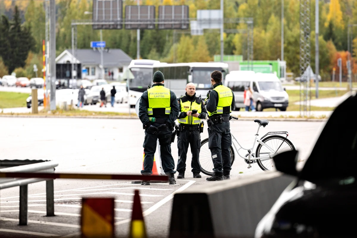 Finlandia ma ogłosić zamknięcie granicy dla turystów z Rosji. Zakaz ma obowiązywać od północy z czwartku na piątek – podaje fińska gazeta "Helsingin Sanomat". Swoją decyzję rząd w Helsinkach ma ogłosić o 13:00. 