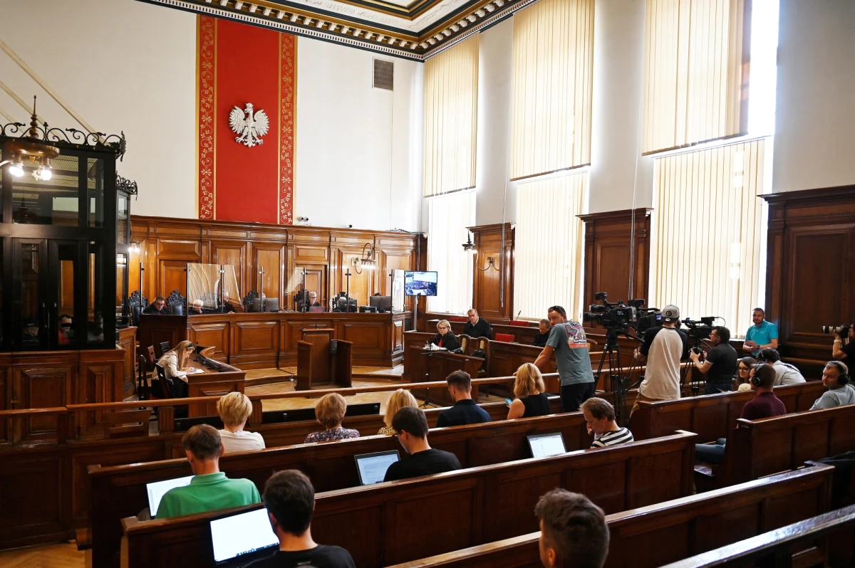 W czwartek w Sądzie Okręgowym w Gdańsku odbyła się siedemnasta rozprawa w sprawie zabójstwa prezydenta Gdańska Pawła Adamowicza. Oskarżony Stefan W. został doprowadzony z pobliskiego aresztu śledczego do największej sali sądu. 