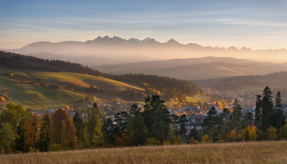 ​Do piątku, 30 września, można oddawać głosy w konkursie "Złoty Krokus" Podhalańskiej Turystyki. Plebiscyt ma związek z obchodzonym pod koniec września Światowym Dniem Turystyki i jego podhalańskimi obchodami.