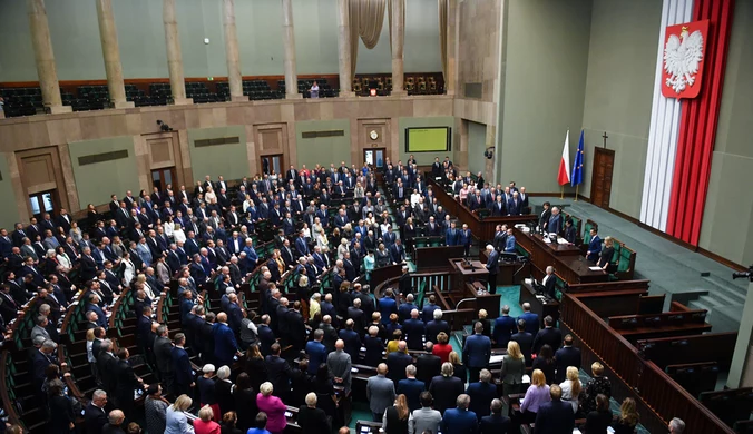 Sejm potępił pseudoreferenda i wizy dla Rosjan. Dwóch posłów wstrzymało się od głosu 