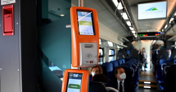 Od 1 października Polregio oraz Zarząd Transportu Miejskiego w Rzeszowie wprowadzą bilet miesięczny, który będzie uprawniał do przejazdów pociągami uruchamianymi przez Polregio oraz środkami komunikacji miejskiej organizowanymi przez ZTM w Rzeszowie.