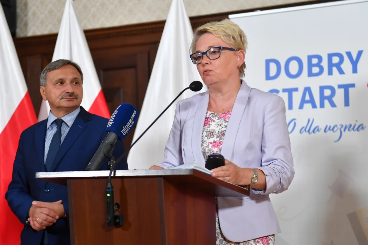 Zachodniopomorska kurator oświaty Magdalena Zarębska-Kulesza została odwołana ze stanowiska przez ministra edukacji i nauki na wniosek wojewody – przekazało biuro prasowe wojewody zachodniopomorskiego. Nie podano przyczyn odwołania.