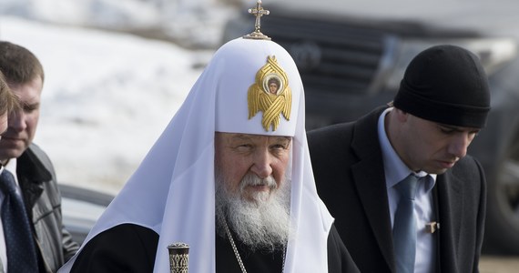 ​Patriarcha moskiewski i całej Rusi Cyryl zaraził się koronawirusem, w wyniku czego odwołał wszystkie zaplanowane wyjazdy i spotkania - podał Patriarchat Moskiewski.
