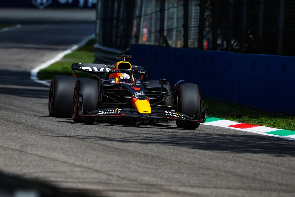 Niemiecki magazyn "Auto, Motor und Sport" poinformował, powołując się na wyniki kontroli Międzynarodowej Federacji Samochodowej, że Red Bull i Aston Martin przekroczyły dopuszczalny budżet w sezonie 2021. Jeśli to się potwierdzi, zespołom grozi nawet odjęcie punktów.