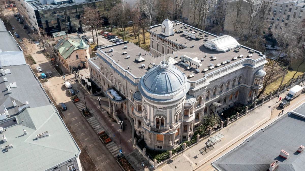 Około 100 specjalistów, którzy studiowali rytmikę w Akademii Muzycznej w Łodzi, weźmie udział w konferencji naukowej poświęconej tej specjalności, obchodzącej właśnie 65-lecie istnienia. Wydarzeniu towarzyszyć będzie koncert  "Muzyka ruchem malowana".