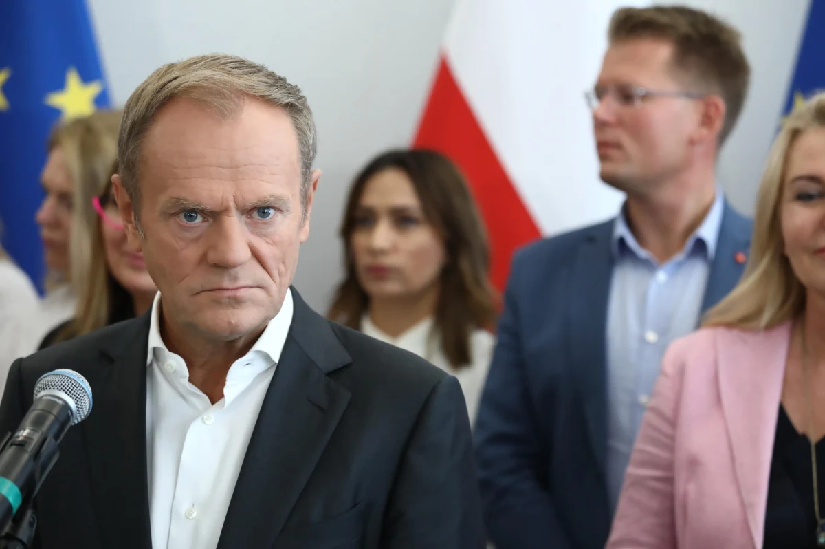 Piątkowy odczyt inflacji pokazuje bardzo wyraźnie: PiS prowadzi Polskę do przepaści; nikt nad tym nie panuje - tak Donald Tusk skomentował najnowsze dane GUS-u, zgodnie z którymi inflacja we wrześniu wyniosła 17,2 proc. Lider PO odniósł się też do wpisu Radosława Sikorskiego odnośnie uszkodzenia gazociągów Nord Stream.