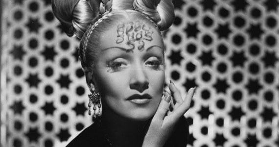 Hollywoodzka gwiazda Diane Kruger ("Troja", "Bękarty wojny") zagra legendę ekranu Marlenę Dietrich (1901-1992) w niemieckim serialu. Pięcioczęściowa produkcja będzie nosiła tytuł "Marlene Dietrich - kobieta na wojnie" - powiadomiła wytwórnia Ufa Fiction w Poczdamie. Reżyserem będzie Fatih Akin.