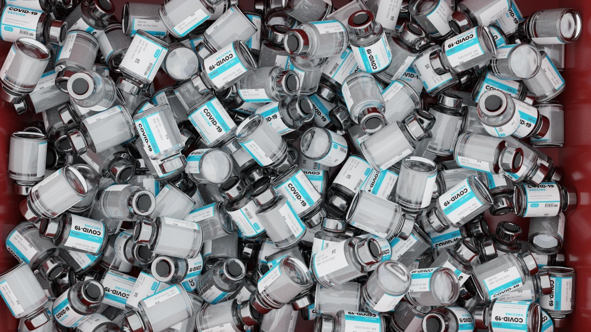 Ponad 788 tysięcy szczepionek przeciwko Covid-19 zostało do tej pory zutylizowanych w Polsce. To dane Rządowej Agencji Rezerw Strategicznych. Dziennikarze RMF FM sprawdzili, co dzieje się z niewykorzystanymi preparatami. 