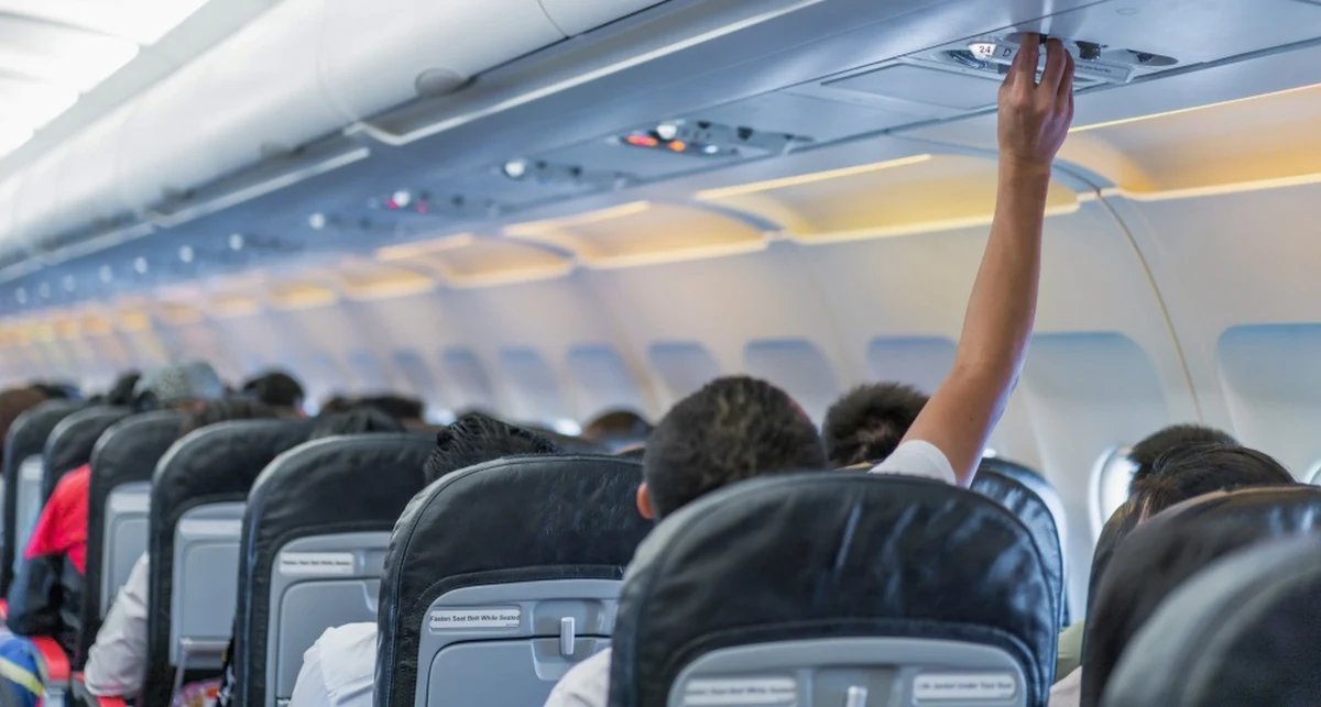 Holenderskie linie lotnicze KLM i Transavia od czwartku dzielą się szczegółami dotyczącymi pasażerów sprawiających kłopoty na pokładzie. Osoby wpisane na wspólną "czarną listę" nie będą mogły przez pięć lat korzystać z usług obu przewoźników.