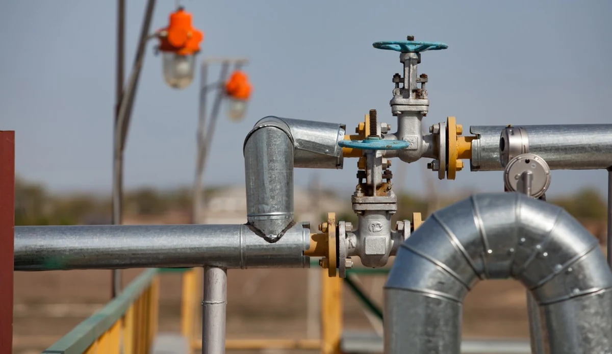 ​Dziennik "The Times" ujawnił list, w którym regulator rynku energii, Ofgem, ostrzega przed możliwym wystąpieniem niedoboru gazu podczas nadchodzącej zimy w Wielkiej Brytanii. Może to z kolei wpłynąć na dostawy energii elektrycznej.