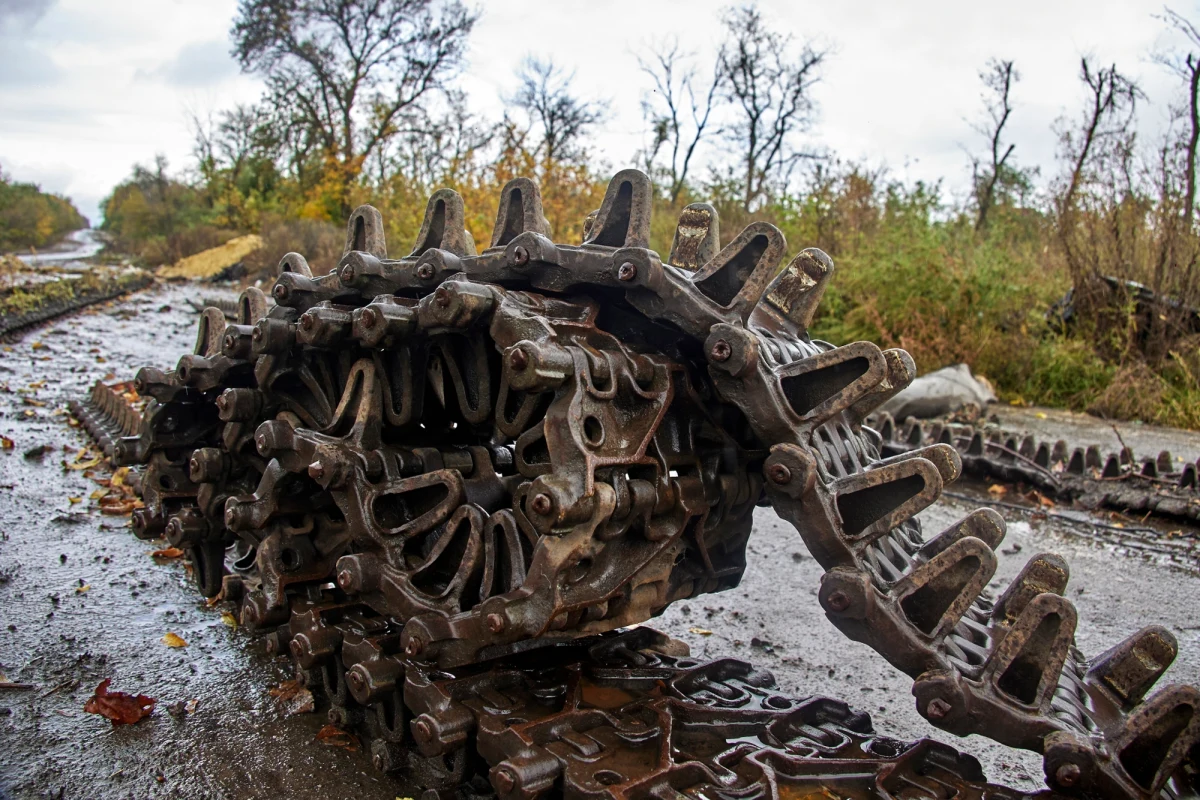 Ukraińskie wojska są na dobrej drodze, by spełnić swoje główne cele przed nadejściem zimy, w tym wypchnąć Rosjan za Dniepr w obwodzie chersońskim - powiedziała w poniedziałek Celeste Wallander, asystent sekretarza obrony USA ds. bezpieczeństwa międzynarodowego. Dodała też, że kluczowe znaczenie miało odbicie przez Ukraińców Łymana w obwodzie donieckim.