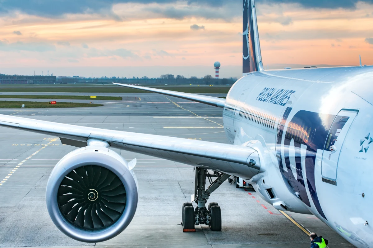 Polskie Linie Lotnicze LOT rozpoczęły współpracę z linią Jet Blue. Oferta dotyczy całej siatki połączeń amerykańskiego przewoźnika.