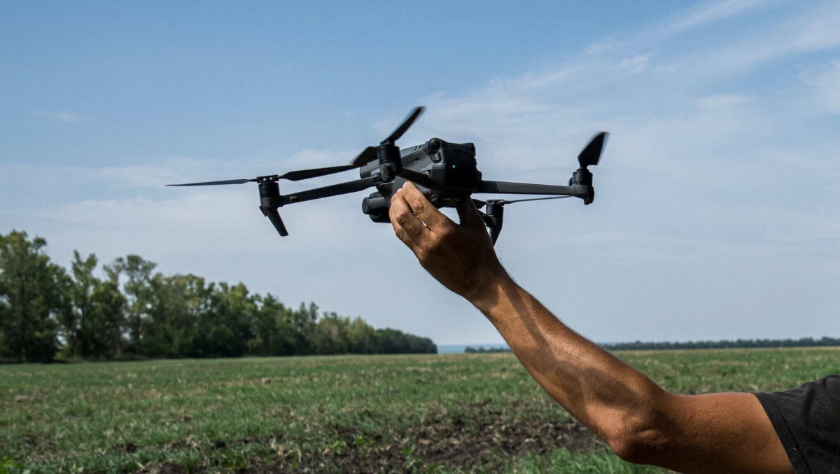 ​Rząd Federacji Rosyjskiej, w związku z mobilizacją, przyjął rezolucję, w której przyznał regionom kraju prawo zakupu sprzętu i wyposażenia dla wojsk na wniosek resortu obrony. Chodzi np. o drony.