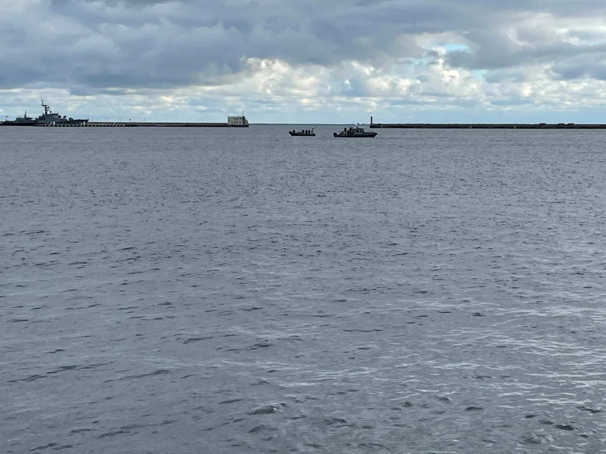 W pobliżu portu w Gdyni i na wodach Zatoki Gdańskiej zaczęła się operacja neutralizacji znalezionych na dnie niewybuchów z okresu II wojny światowej. Potrwa aż do poniedziałku, jeśli wszystko pójdzie zgodnie z planem.