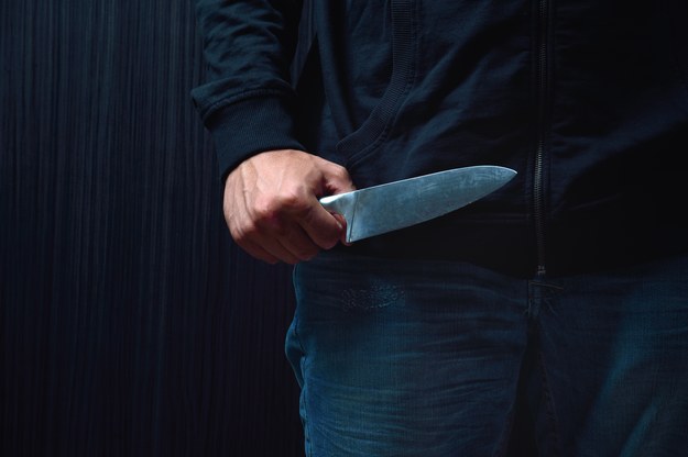 14-latek w czasie awantury ugodził ojca nożem w brzuch