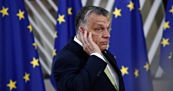 ​Zdaniem eurodeputowanych największych frakcji Komisja Europejska i Rada Unii Europejskiej nie powinny łagodzić stanowiska wobec Węgier. W Parlamencie Europejskim odbyła się debata nt. mechanizmu warunkowości uruchomionego wobec Węgier, który grozi pozbawieniem tego kraju 1/3 unijnych funduszy.