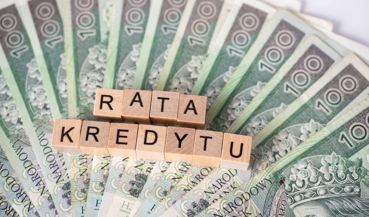 W środę po południu Rada Polityki Pieniężnej ma zdecydować o poziomie stóp procentowych. Należy się spodziewać kolejnej, dwunastej już podwyżki, najprawdopodobniej o 25 punktów bazowych. Tym samym stopa referencyjna zostanie podniesiona do 7,0 proc. i będzie najwyższa od października 2002 roku.