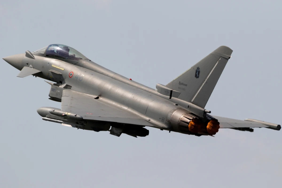 Nie było jednak naruszenia polskiej przestrzeni powietrznej przez rosyjskie myśliwce - informuje dowództwo operacyjne Rodzajów Sił Zbrojnych. Wcześniej włoska armia podała, że cztery rosyjskie myśliwce weszły w polską i szwedzką przestrzeń powietrzną.