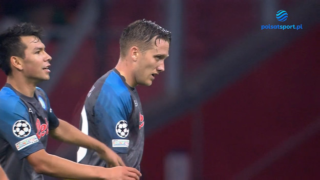 SSC Napoli zaliczyło kolejny, bardzo dobry występ w Lidze Mistrzów. Włoski zespół zwyciężył na wyjeździe z Ajaxem Amsterdam aż 6:1. Na listę strzelców wpisał się Piotr Zieliński. Zobacz wszystkie gole Polaka w Lidze Mistrzów 2022/23.
