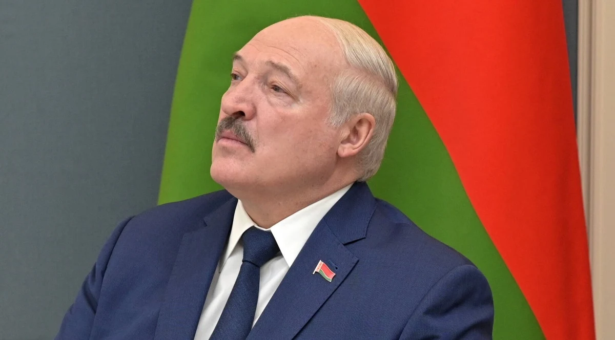 Prezydent Białorusi Alaksandr Łukaszenka ogłosił, że od dziś będą zakazane podwyżki cen. W kraju, podobnie jak w wielu innych państwach, inflacja jest bardzo wysoka. Dyktator zalecił także wicepremierowi, by znalazł sposób na obniżenie cen.