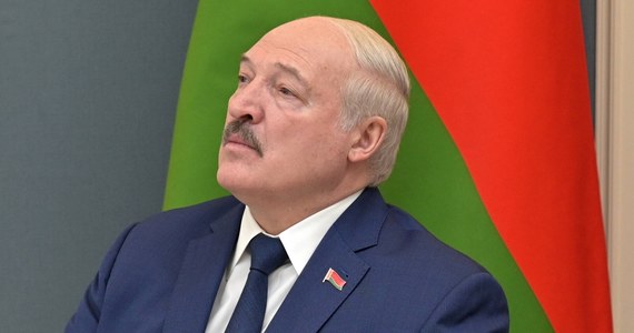 Prezydent Białorusi Alaksandr Łukaszenka ogłosił, że od dziś będą zakazane podwyżki cen. W kraju, podobnie jak w wielu innych państwach, inflacja jest bardzo wysoka. Dyktator zalecił także wicepremierowi, by znalazł sposób na obniżenie cen.