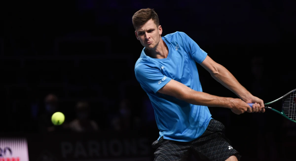 ​Hubert Hurkacz i Jan Zieliński awansowali do półfinału debla halowego turnieju tenisowego ATP 500 w kazachskiej Astanie. Wcześniej w czwartek pierwszy z nich wywalczył też awans do ćwierćfinału gry pojedynczej.