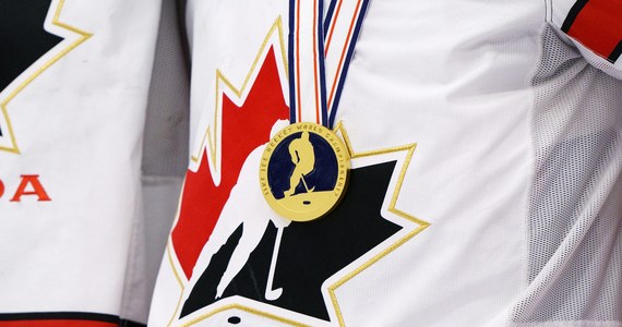 ​Sponsorzy przestają wspierać Hockey Canada, organizację zarządzającą kanadyjskim hokejem. Porządków domaga się premier Justin Trudeau. Przyczyną są zarzuty o tolerowanie przypadków molestowania seksualnego.