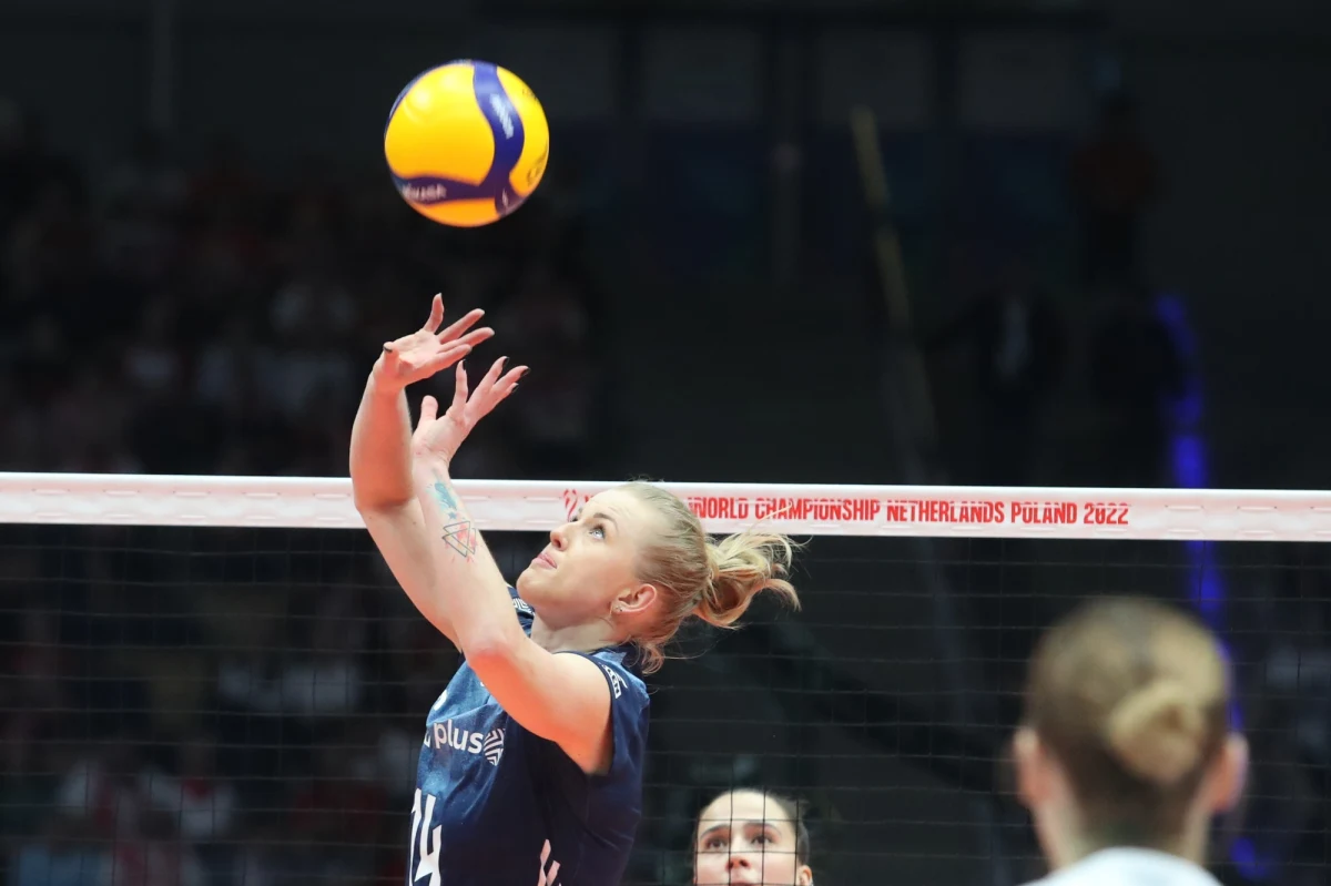 Joanna Wołosz i Magdalena Stysiak niezmiennie plasują się w czołówkach rankingów indywidualnych po dwóch fazach mistrzostw świata siatkarek. Wołosz jest obecnie najlepszą rozgrywającą, natomiast Stysiak drugą najlepiej punktującą i trzecią najlepiej atakującą zawodniczką.