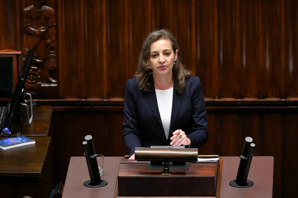 Sędzia Dagmara Pawełczyk-Woicka złożyła rezygnację z funkcji prezesa Sądu Okręgowego w Krakowie, którą przyjął dzisiaj minister sprawiedliwości Zbigniew Ziobro. Powód tej decyzji  to fakt, że sędzia w maju została przewodniczącą Krajowej Rady Sądownictwa.