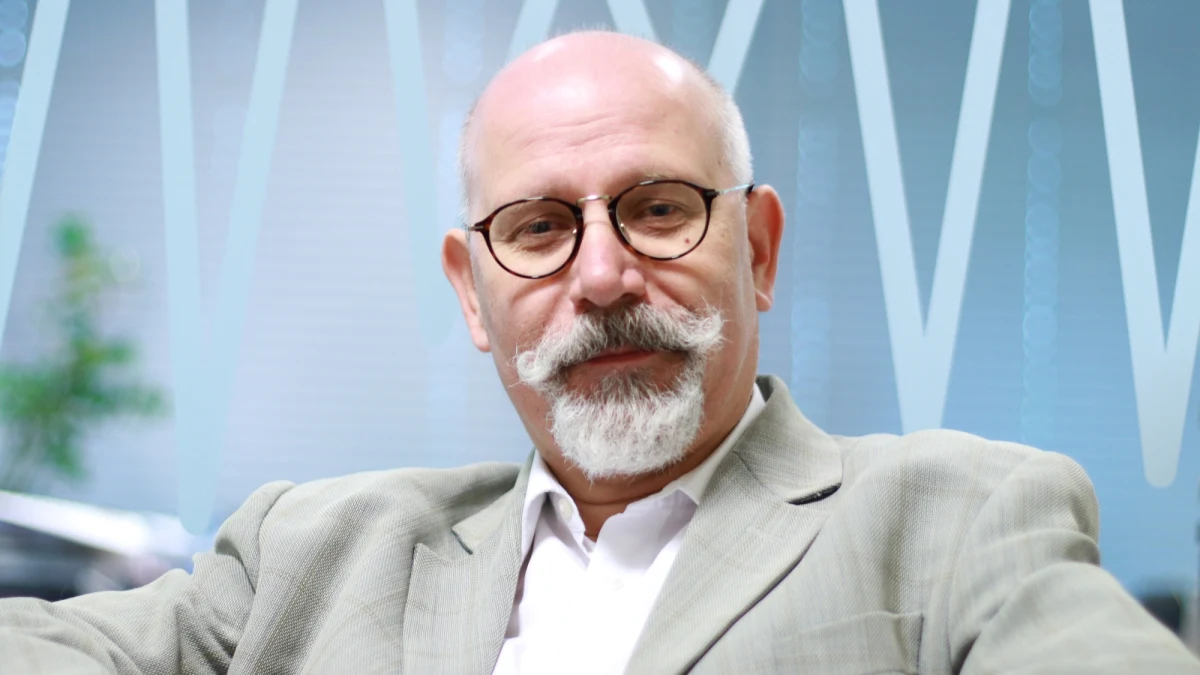 Maciej Świrski został wybrany na przewodniczącego Krajowej Rady Radiofonii i Telewizji. Agnieszka Glapiak została jego zastępcą - poinformowała w poniedziałek rzecznik prasowy KRRiT Teresa Brykczyńska.