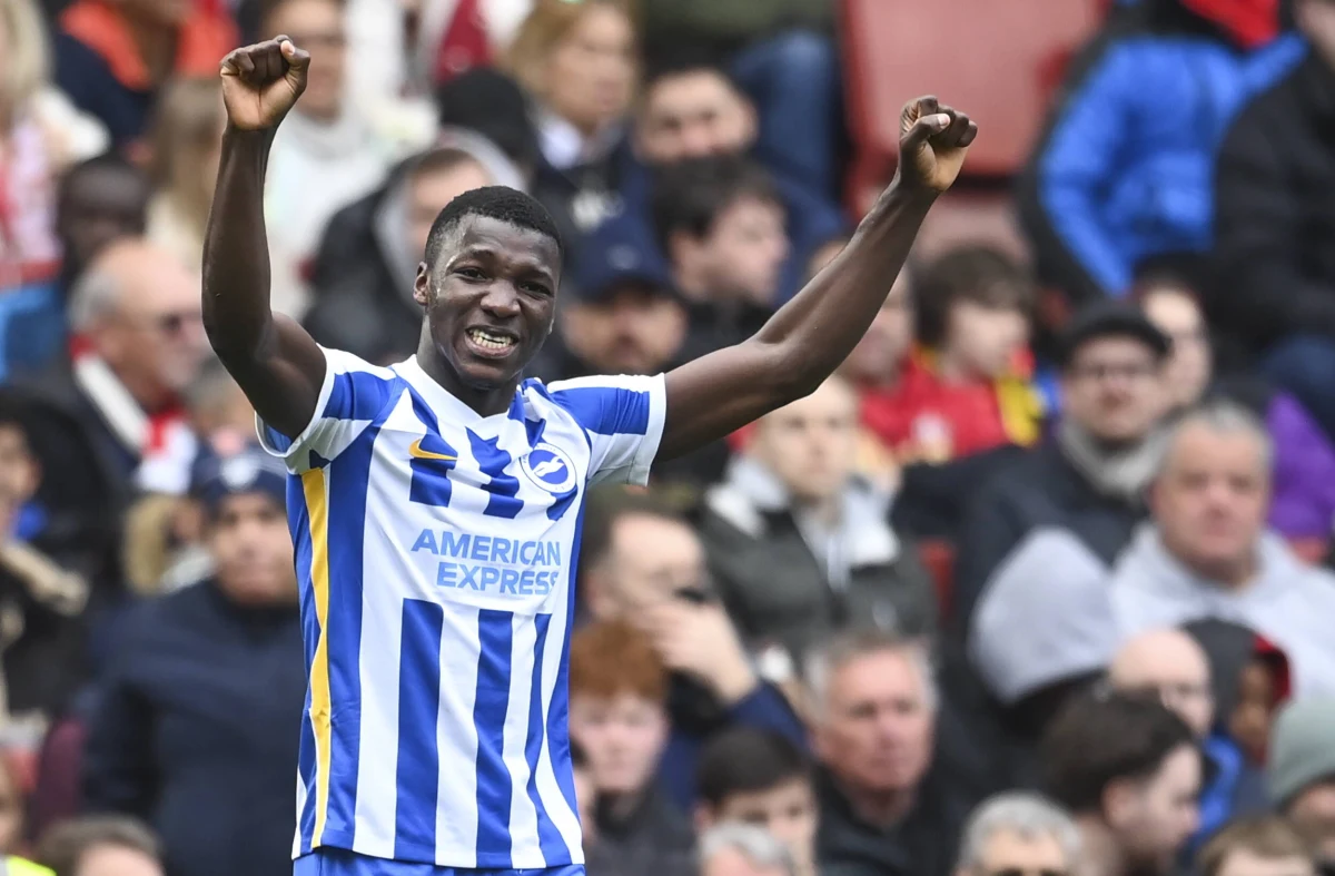 Zambijski piłkarz Enock Mwepu musi w wieku 24 lat zakończyć profesjonalną karierę. U zawodnika Brighton&Hove Albion wykryto dziedziczną wadę serca, która grozi śmiercią, jeżeli ten dalej będzie profesjonalnie uprawiać sport.