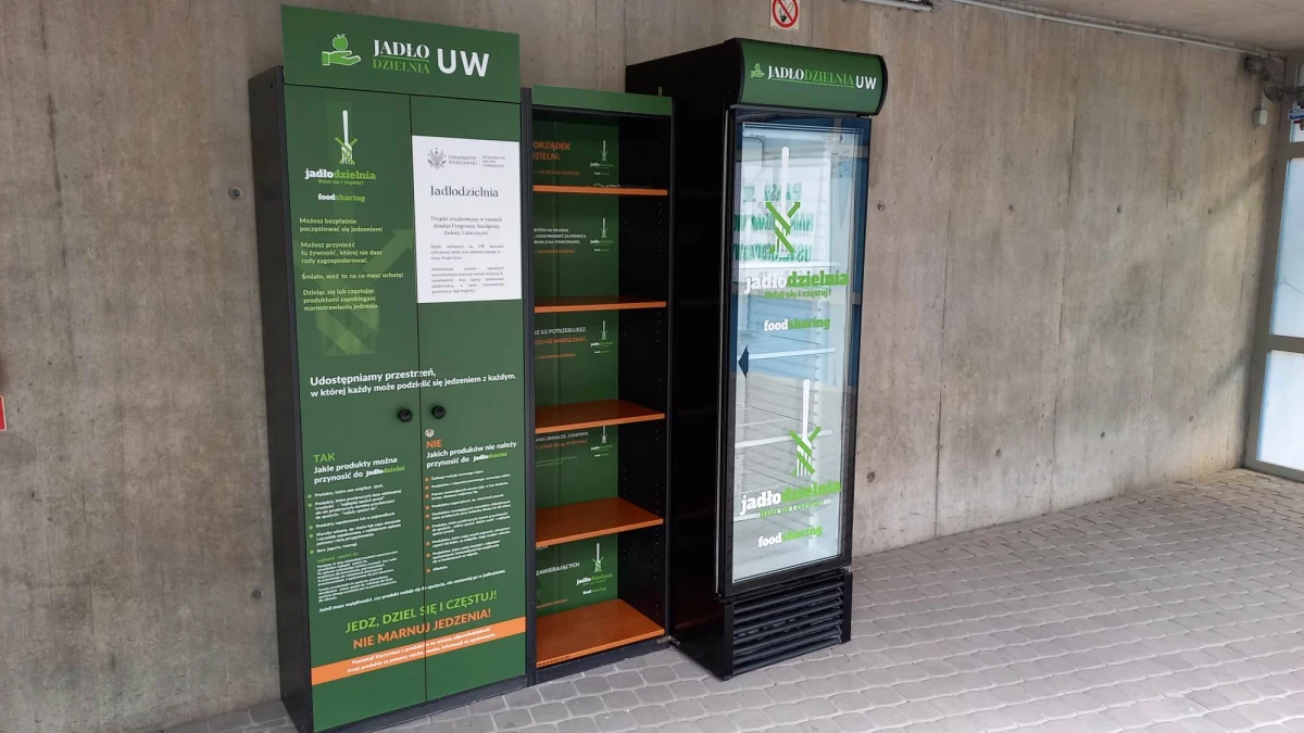 Uniwersytet Warszawski ma nową jadłodzielnię. Powstała ona na Powiślu, w budynku uniwersyteckiej biblioteki przy ul. Dobrej.