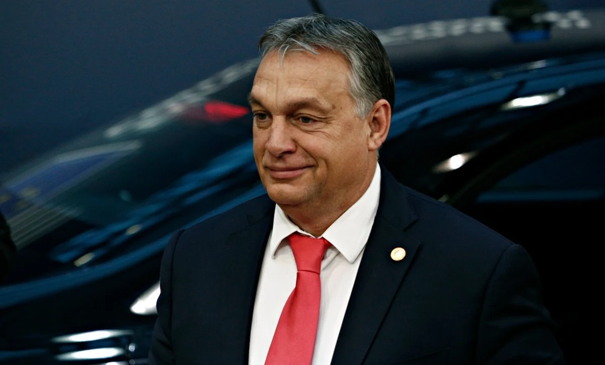 "Nie będziemy pomagać Ukrainie w taki sposób, by zrujnować gospodarczo Węgry" - powiedział premier Viktor Orbán podczas wizyty w Berlinie. Polityk zapewnił jednak, że Węgry zgadzają się z Unią Europejską w fundamentalnej sprawie - Rosja dokonała agresji i złamała prawo międzynarodowe.