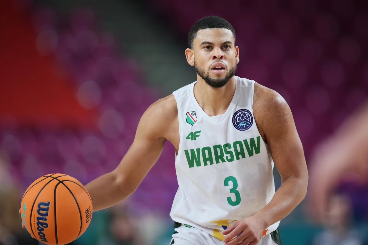 Koszykarze Legii Warszawa przegrali w Stambule z Galatasaray NEF 71:86 (20:22, 26:17, 17:24, 8:23) w 2. kolejce Ligi Mistrzów FIBA. W pierwszym spotkaniu srebrni medaliści MP ulegli w stolicy Hapoelowi Holon 81:84 po dogrywce.