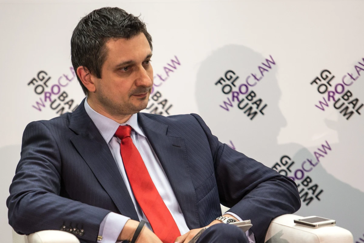 Były dolnośląski senator PO Tomasz Misiak jest wśród trzech innych osób zatrzymanych przez funkcjonariuszy Centralnego Biura Śledczego Policji. Jak dowiedział się reporter RMF FM, chodzi o działania w śledztwie prowadzonym przez prokuraturę regionalną w Szczecinie. W tej sprawie zatrzymano też prezydenta Lewiatana Macieja Wituckiego. 