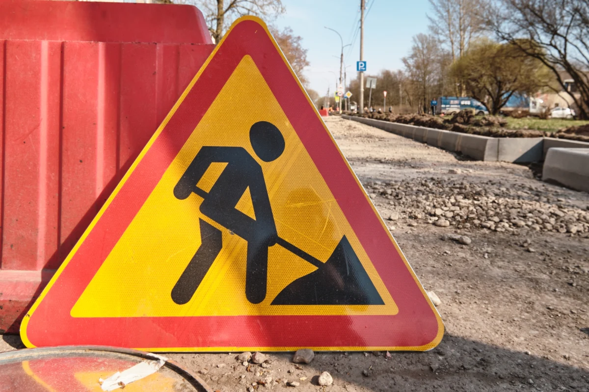 Ważna informacja dla mieszkańców Białołęki. Na ulicy Annopol trzeba się spodziewać kłopotów z płynną jazdą. Pomiędzy Odlewniczą a Daniszewską obowiązuje jeden kierunek ruchu. 