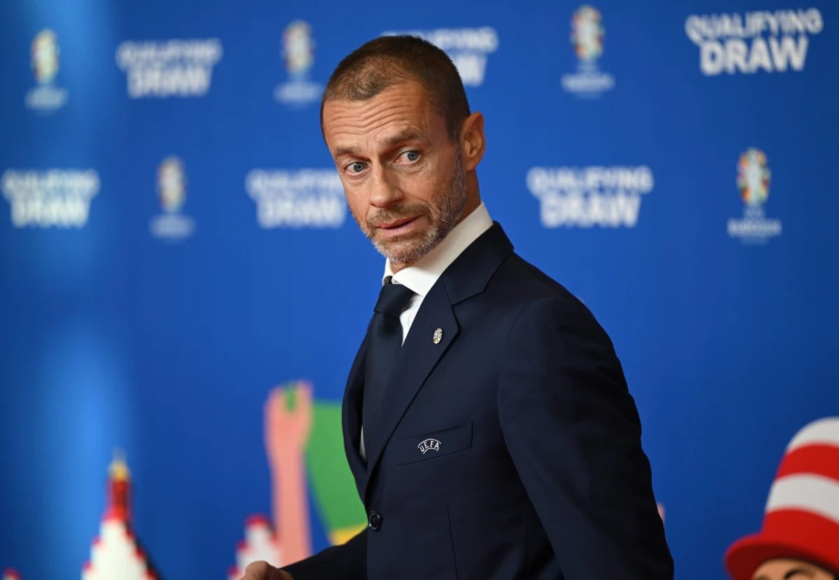 Prezydent UEFA Aleksander Ceferin nie widzi powodu, dla którego Białoruś miałaby zostać wykluczona z międzynarodowych rozgrywek piłkarskich. Działacz stwierdził, że takie żądanie jest "trochę populistyczne".