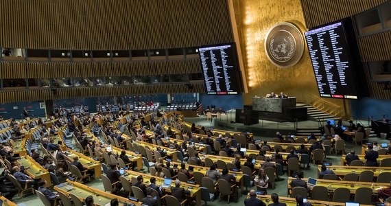 Zgromadzenie Ogólne ONZ zagłosowało przeważającą liczbą głosów rezolucję potępiającą rosyjską próbę aneksji terytorium Ukrainy. Za rezolucją opowiedziały się 143 kraje, zaś przeciwko było tylko 5, w tym sama Rosja.