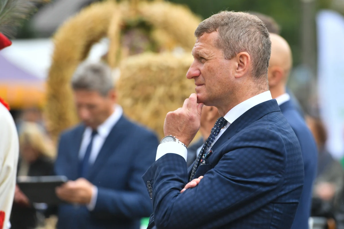 Sąd zarejestrował Centrum dla Polski, ugrupowanie tworzone w dużym stopniu przez byłych członków konserwatywnego skrzydła PO – informuje "Rzeczpospolita".