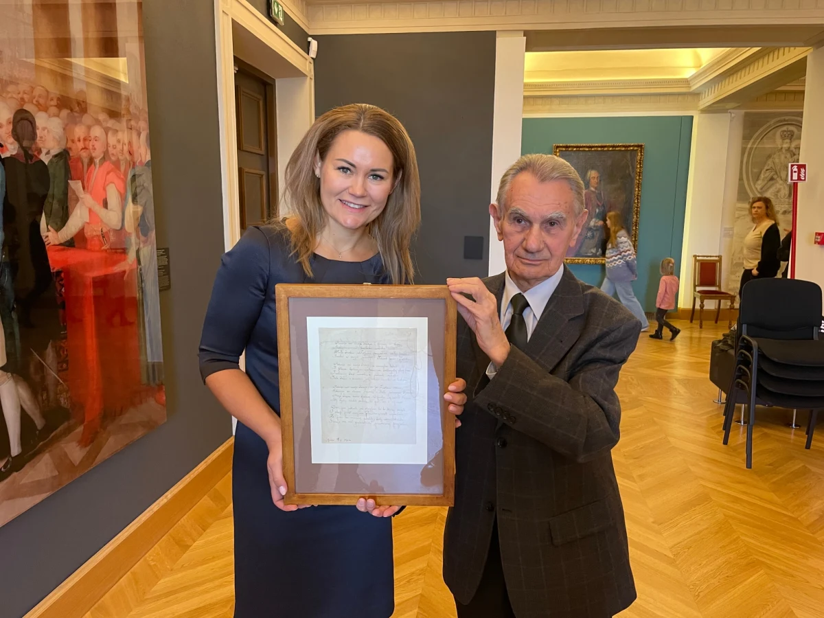 Rękopis nieznanego dotąd wiersza Józefa Czechowicza został odnaleziony w Lublinie. Rękopis przez prawie 100 lat był w zbiorach prywatnych rodziny Prokopów. Nie był co prawda podpisany, ale analiza grafologiczna ponad wszelką wątpliwość wykazała, że autorem jest właśnie związany z Lublinem Józef Czechowicz.