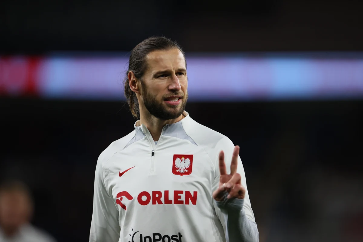Reprezentant Polski Grzegorz Krychowiak od połowy października będzie trenować z Legią, aby jak najlepiej przygotować się do mistrzostw świata w Katarze - poinformował warszawski klub. Doświadczony piłkarz występuje w Al-Shabab, ale saudyjska ekstraklasa zaczyna długą przerwę.