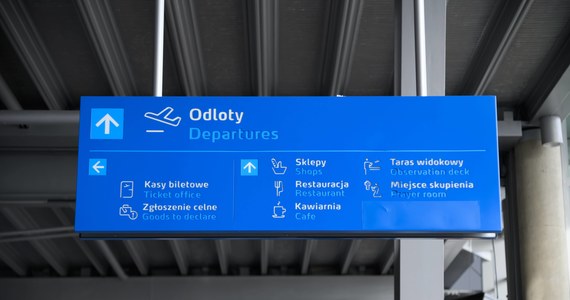 Blisko 900 tys. pasażerów obsłużył w III kwartale 2022 roku poznański port lotniczy - poinformowała w piątek spółka Port Lotniczy Poznań-Ławica. Do końca roku spodziewany jest wynik ponad 2 mln obsłużonych pasażerów.
