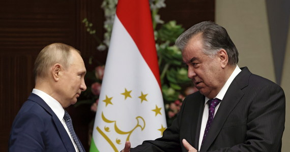 ​Proszę nie traktować krajów Azji Centralnej jak przedłużenia ZSRR - zwrócił się do prezydenta Rosji Władimira Putina przywódca Tadżykistanu Emomali Rachmon. 