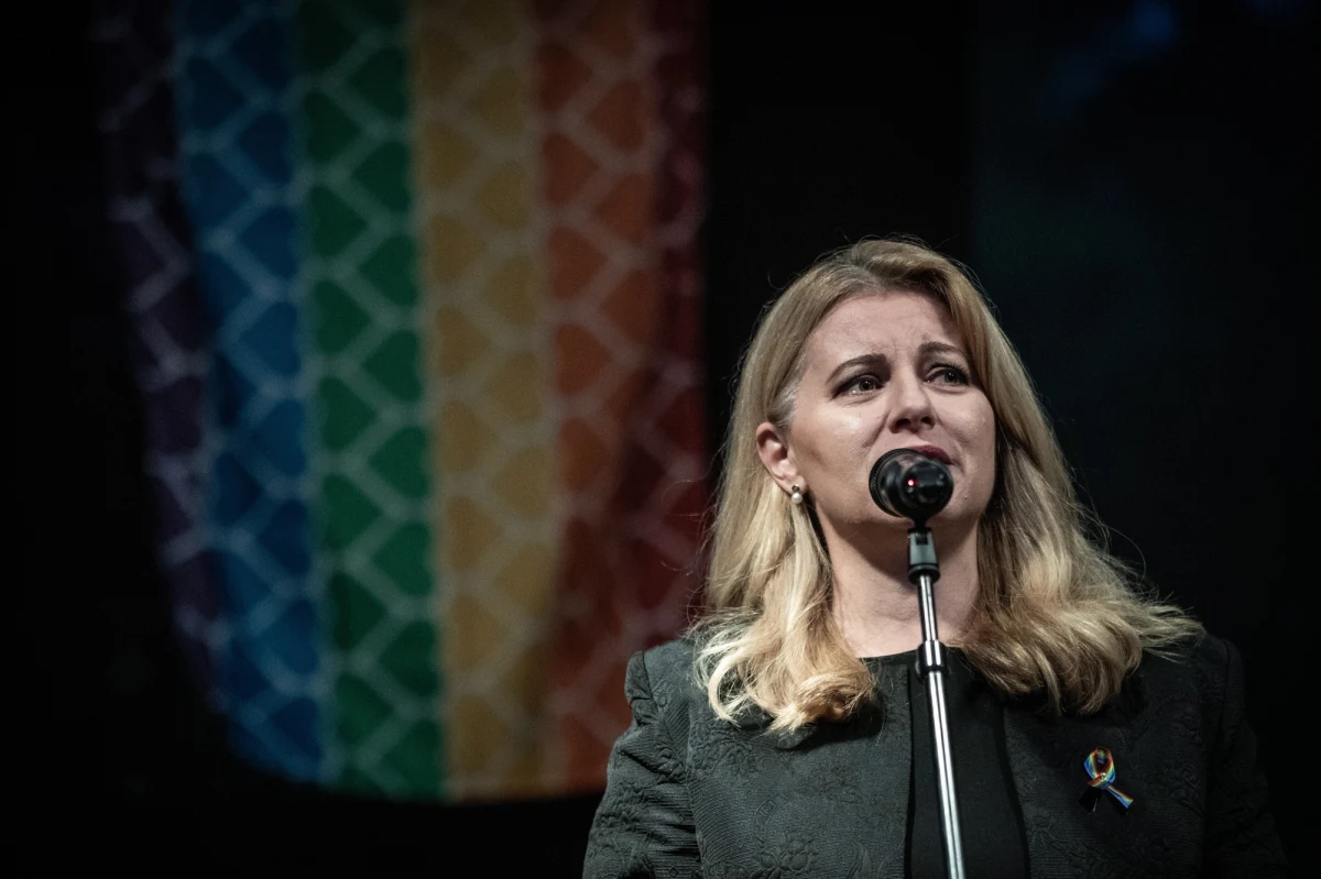 Ponad 20 tys. osób uczestniczyło w piątek wieczorem w Bratysławie w marszu przeciwko nienawiści wobec osób LGBTI, po zabójstwie w środę wieczorem dwóch młodych ludzi należących do tej społeczności. W marszu i w wiecu uczestniczyli politycy, wśród nich prezydent Zuzana Czaputova.